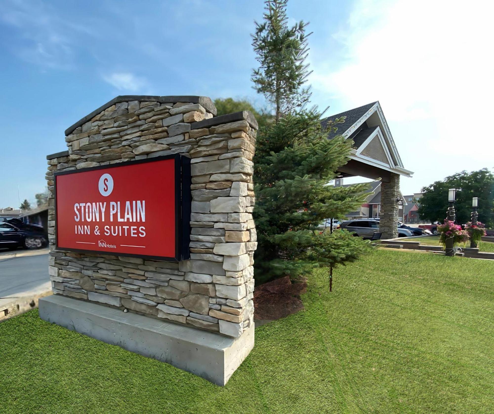 Stony Plain Inn & Suites 외부 사진
