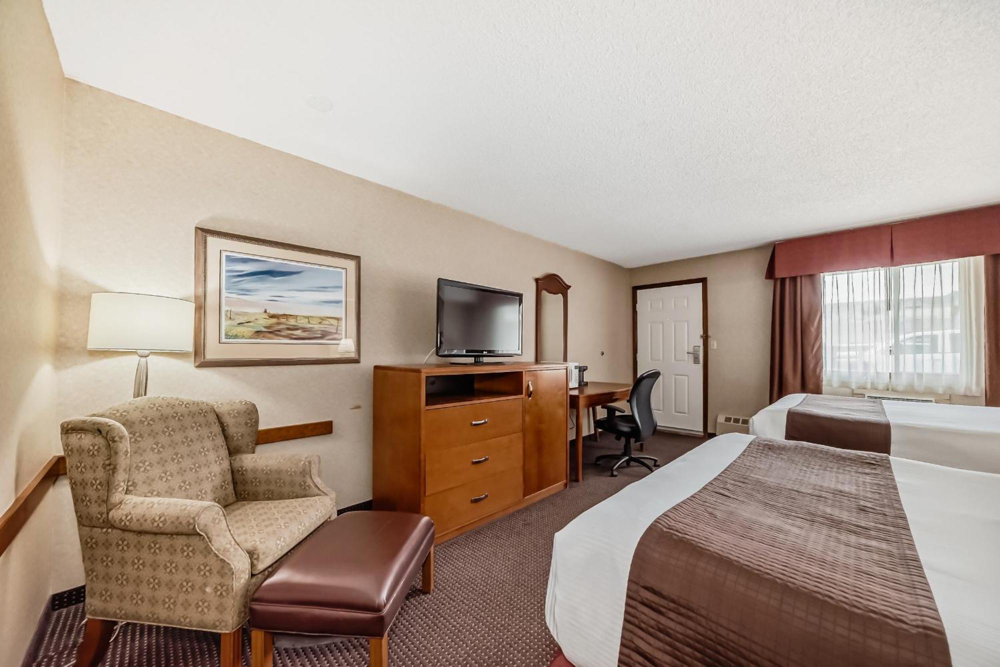 Stony Plain Inn & Suites 외부 사진