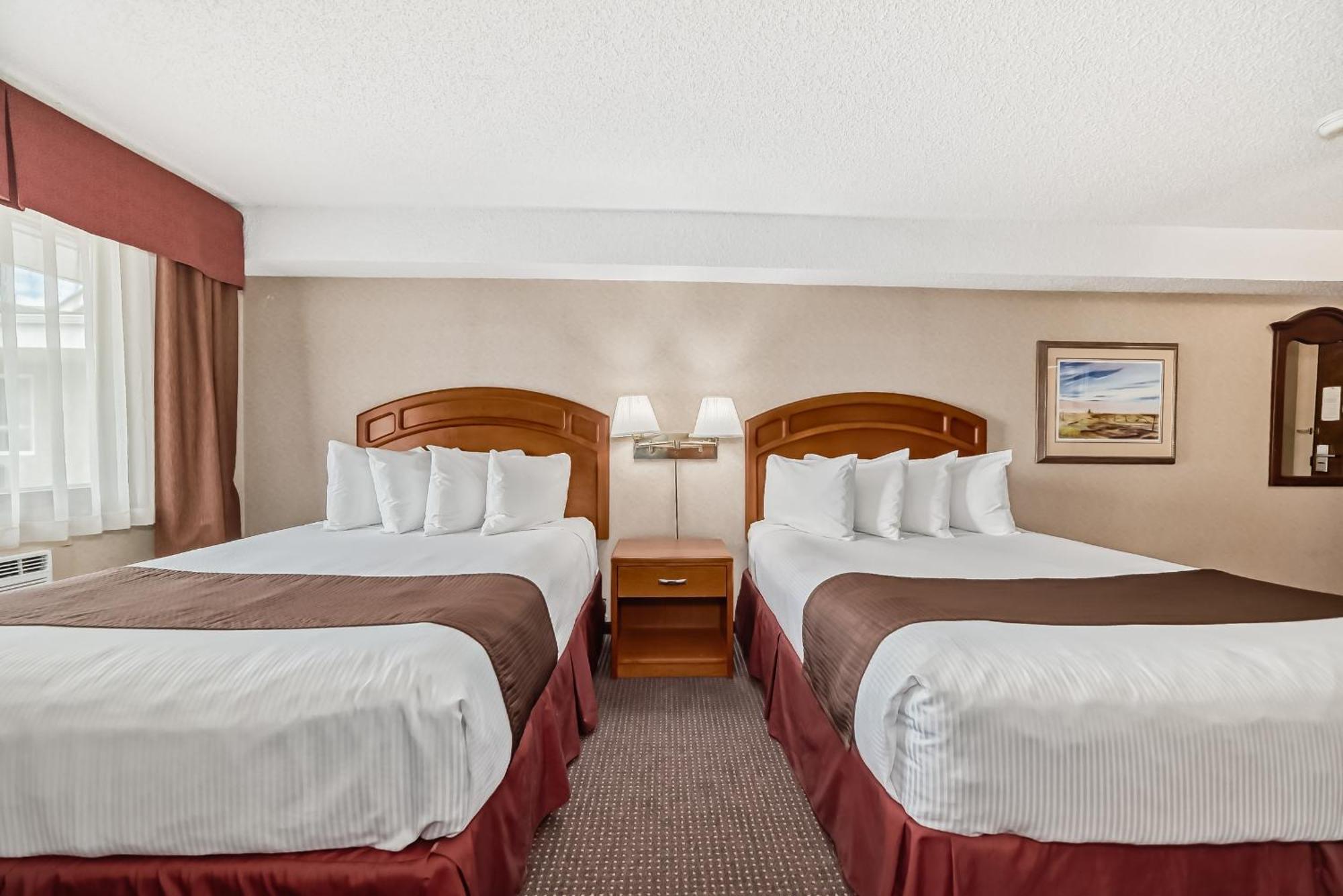 Stony Plain Inn & Suites 외부 사진