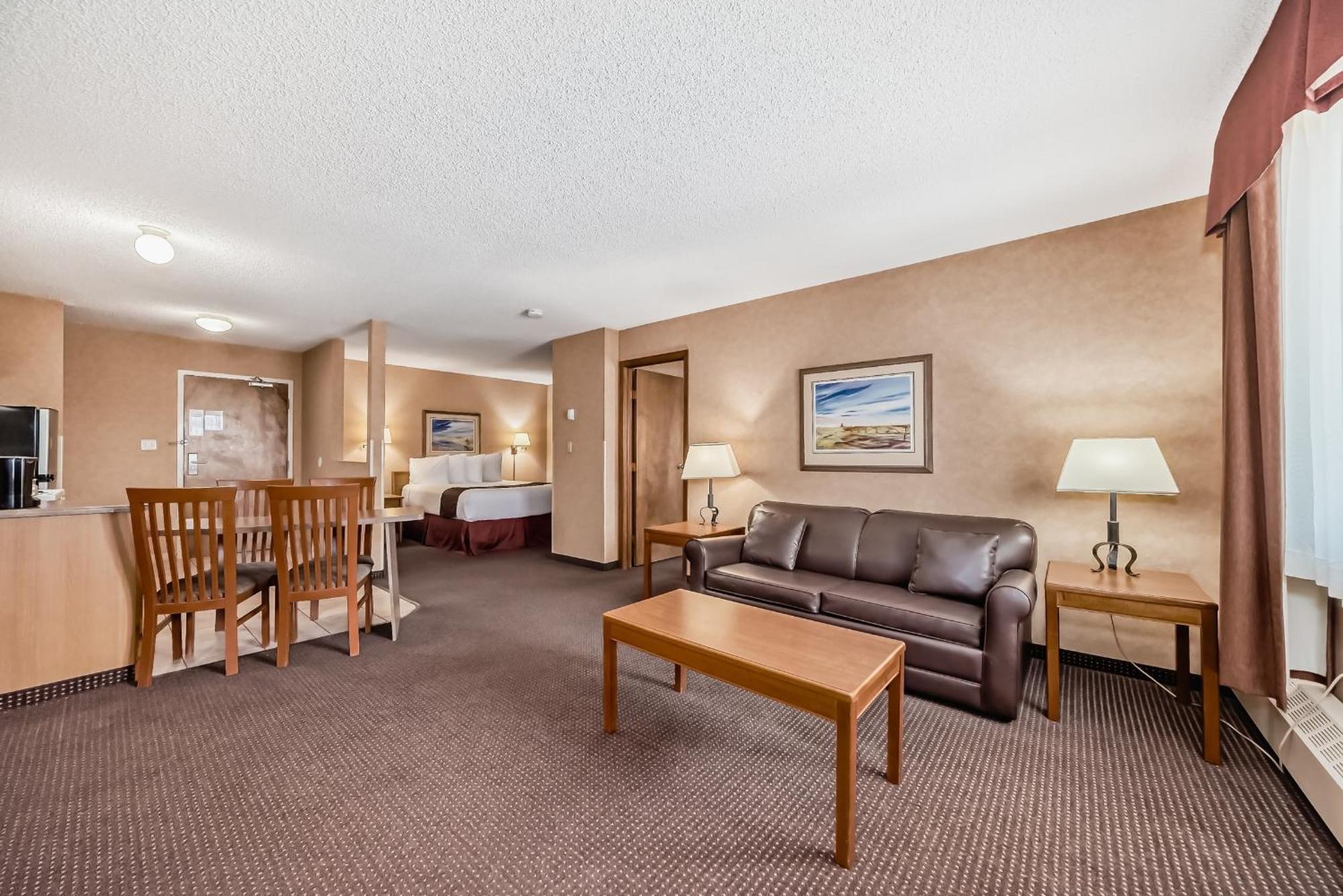 Stony Plain Inn & Suites 외부 사진