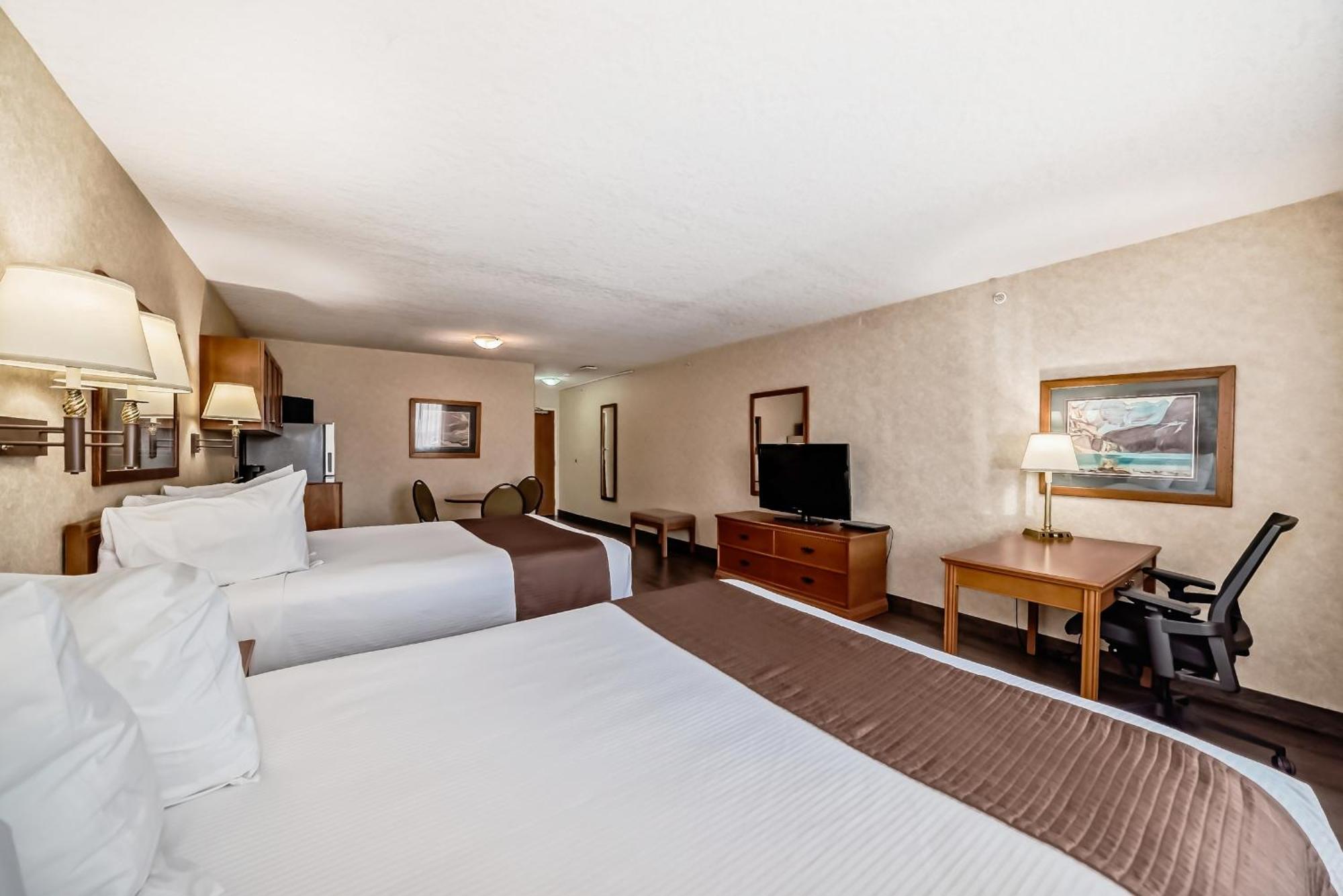 Stony Plain Inn & Suites 외부 사진