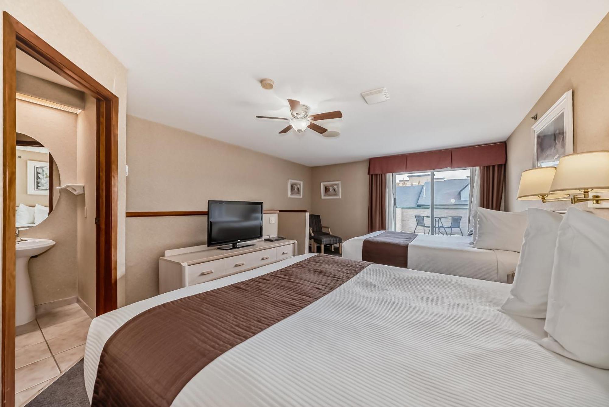 Stony Plain Inn & Suites 외부 사진