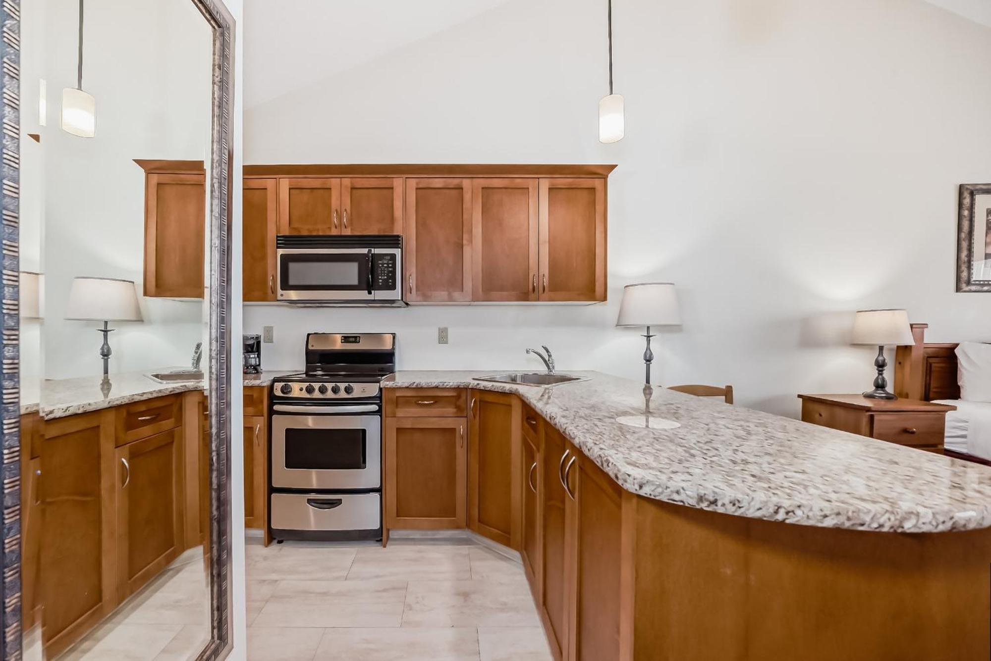 Stony Plain Inn & Suites 외부 사진
